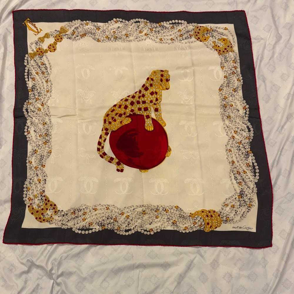 must de Cartier scarf